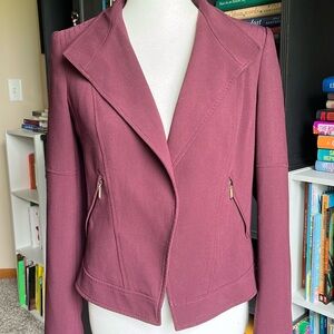 WHITE HOUSE BLACK MARKET burgundy blazer